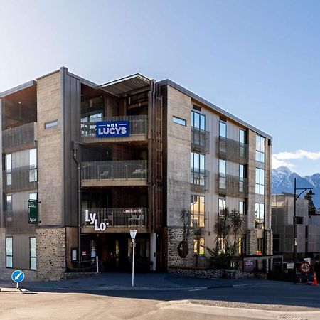 朱熹斯努泽皇后镇酒店 外观 照片 The new building of the University of Liechtenstein