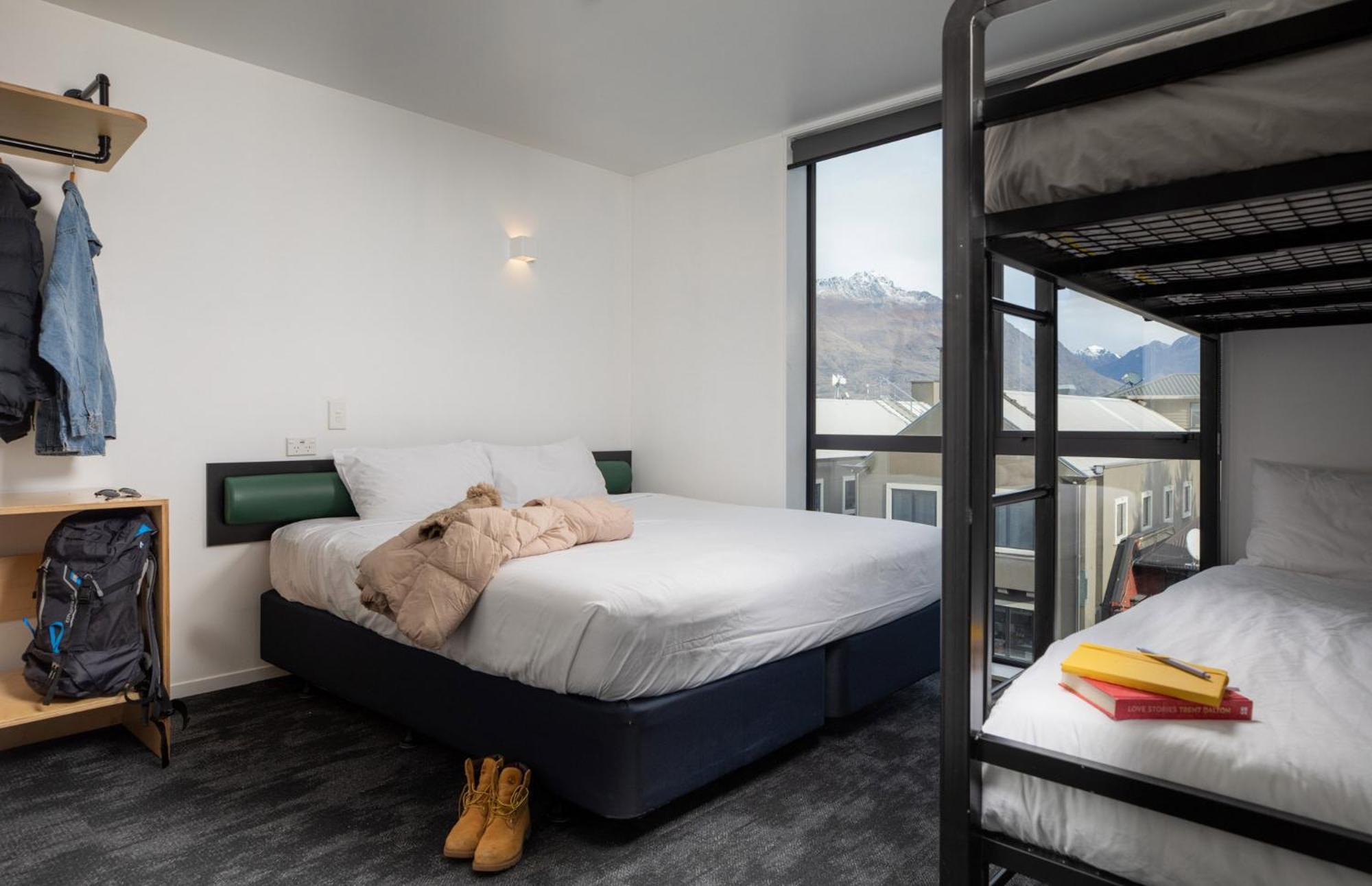 朱熹斯努泽皇后镇酒店 外观 照片 A room at the Queenstown YHA